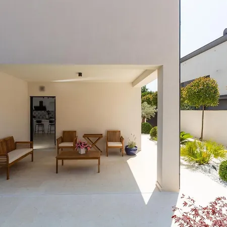 度假居 House With A Parking Space Basanija, Umag - 27266 萨武德里亚