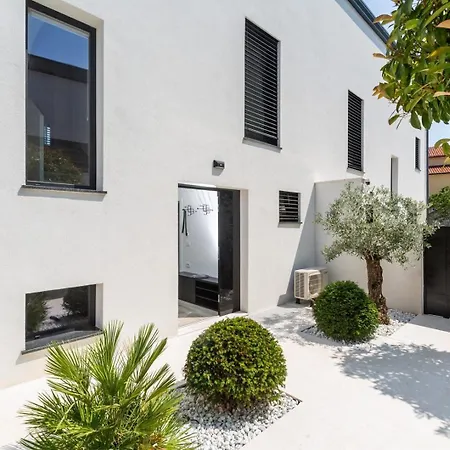 House With A Parking Space Basanija, Umag - 27266 * 萨武德里亚