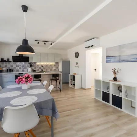 Сasa de vacaciones House With A Parking Space Basanija, Umag - 27266