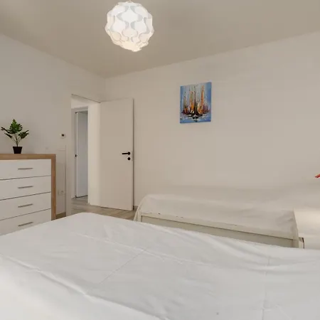 度假居 House With A Parking Space Basanija, Umag - 27266 萨武德里亚